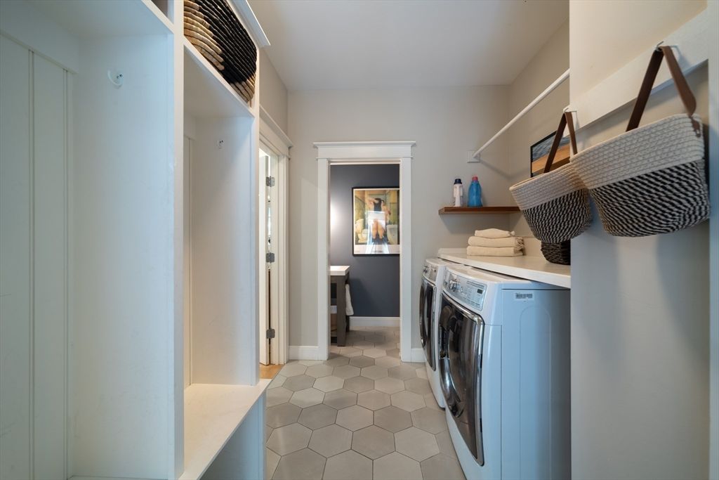 Interior, Washer