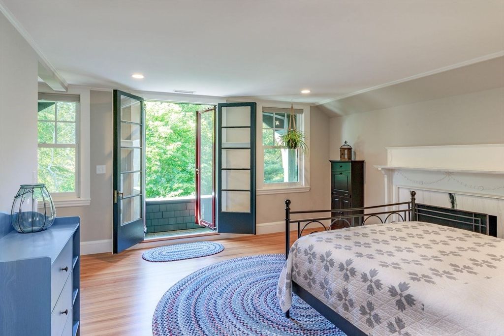 Bedroom, Fireplace, Interior, Recessed Lighting, Wood Texture Flooring