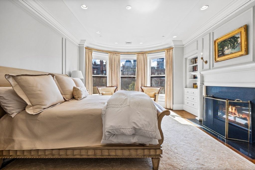 Bedroom, Fireplace, Interior, Recessed Lighting, Wood Texture Flooring