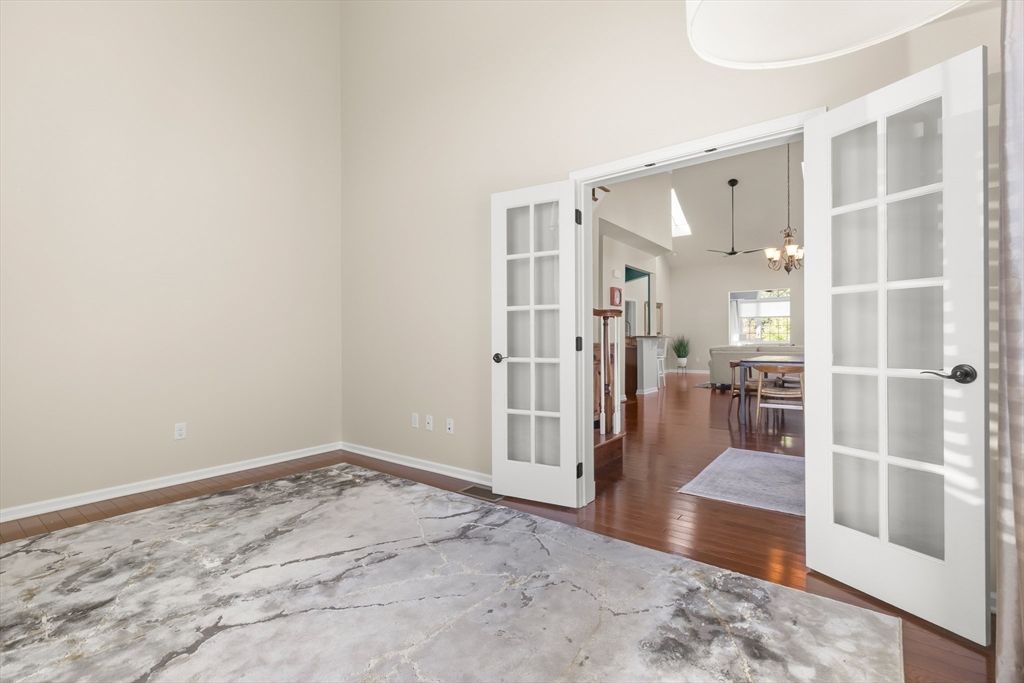 Chandelier, Dining room, Interior, Pendant Lights, Wood Texture Flooring