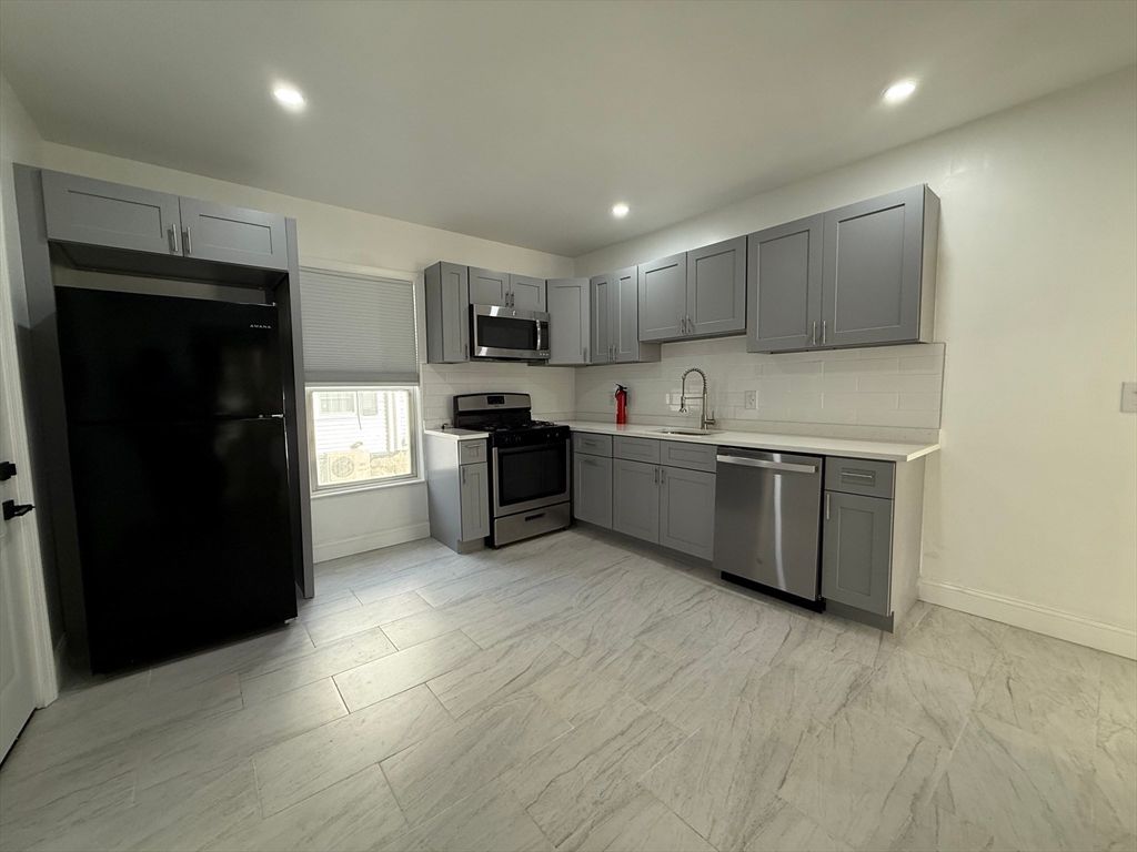 Interior, Kitchen, Marble, Recessed Lighting, Stainless Steel Appliances