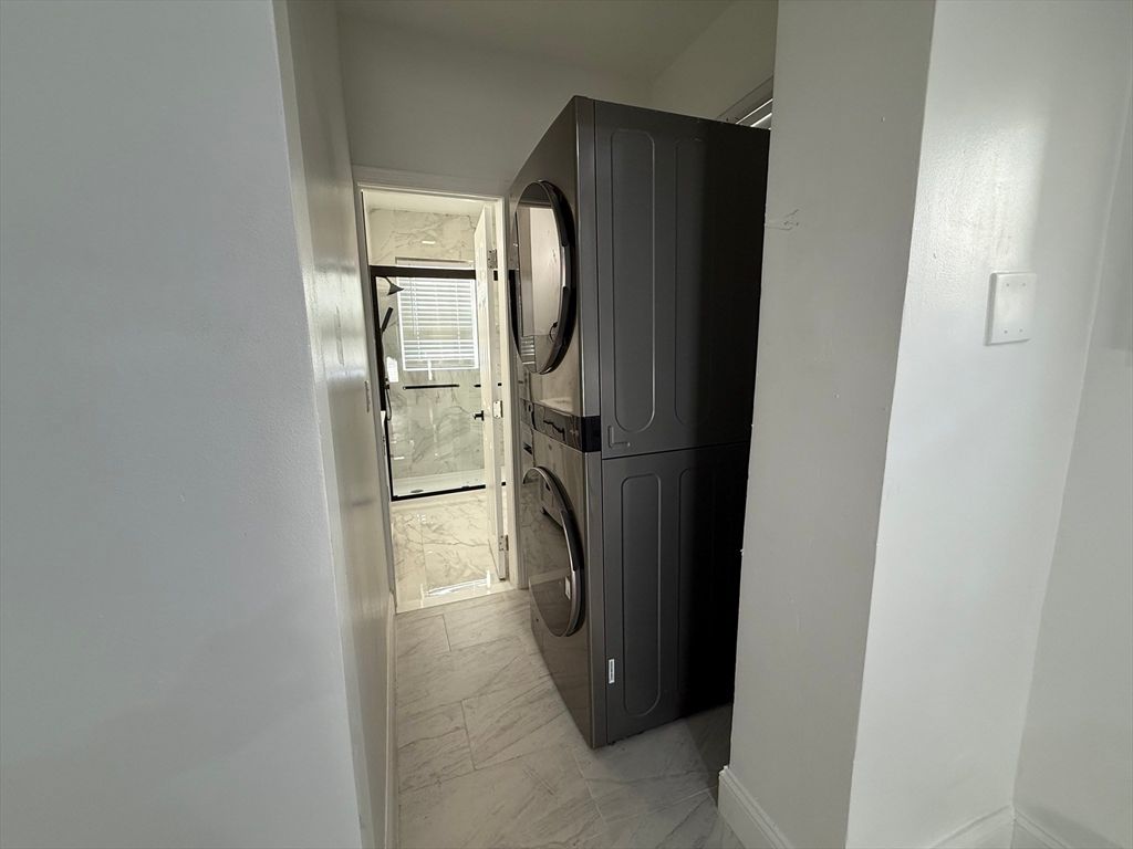 Interior, Marble, Utility Closets, Washer