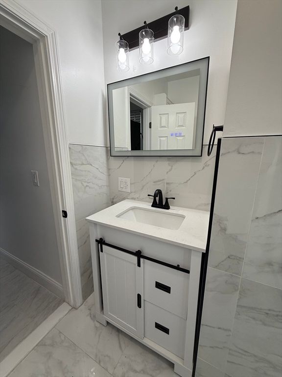 Bathroom, Interior, Marble, Marble Walls