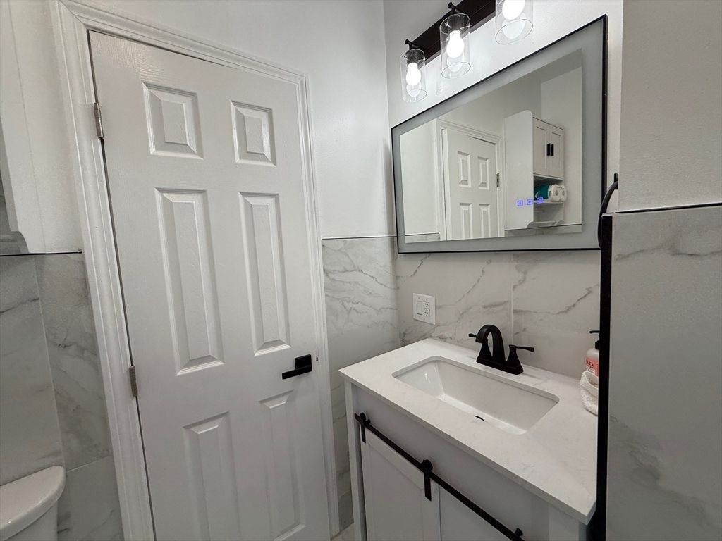 Bathroom, Interior, Marble Walls