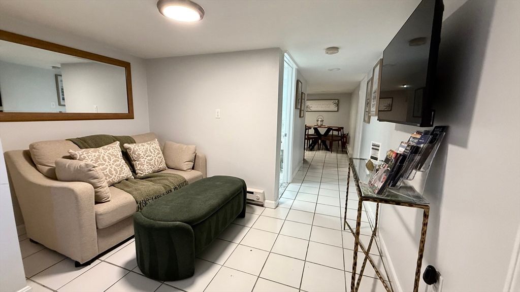 Dining room, Interior, Living room, Recessed Lighting