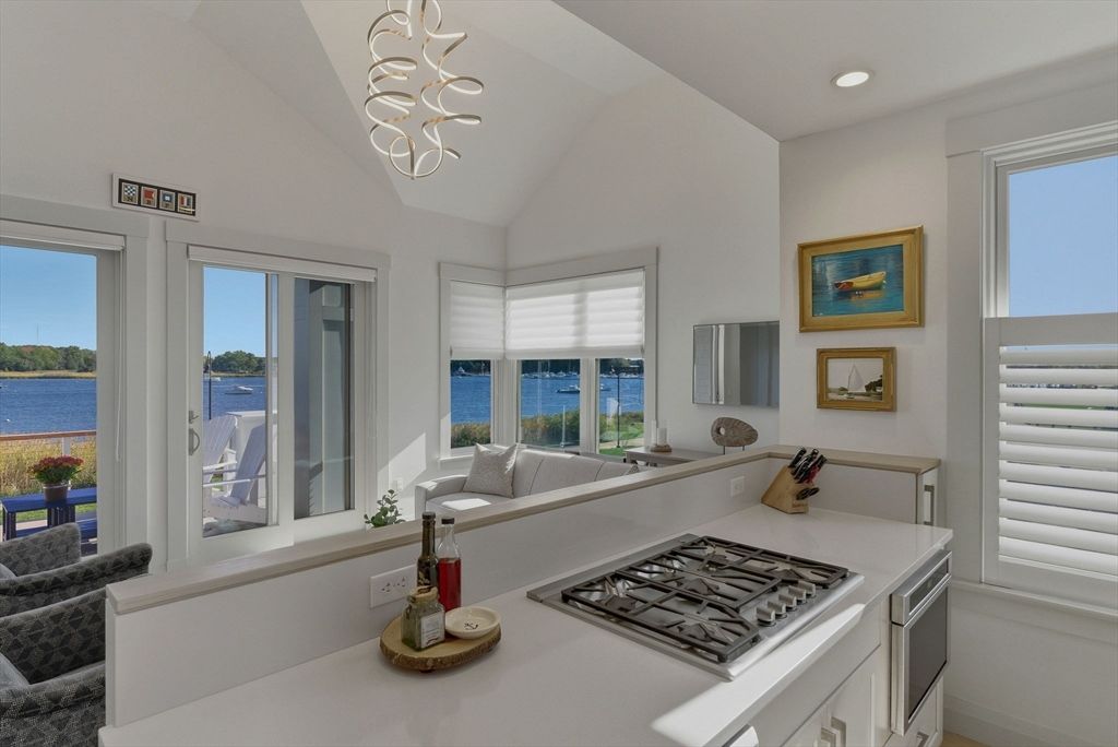 Interior, Kitchen, Recessed Lighting, Water