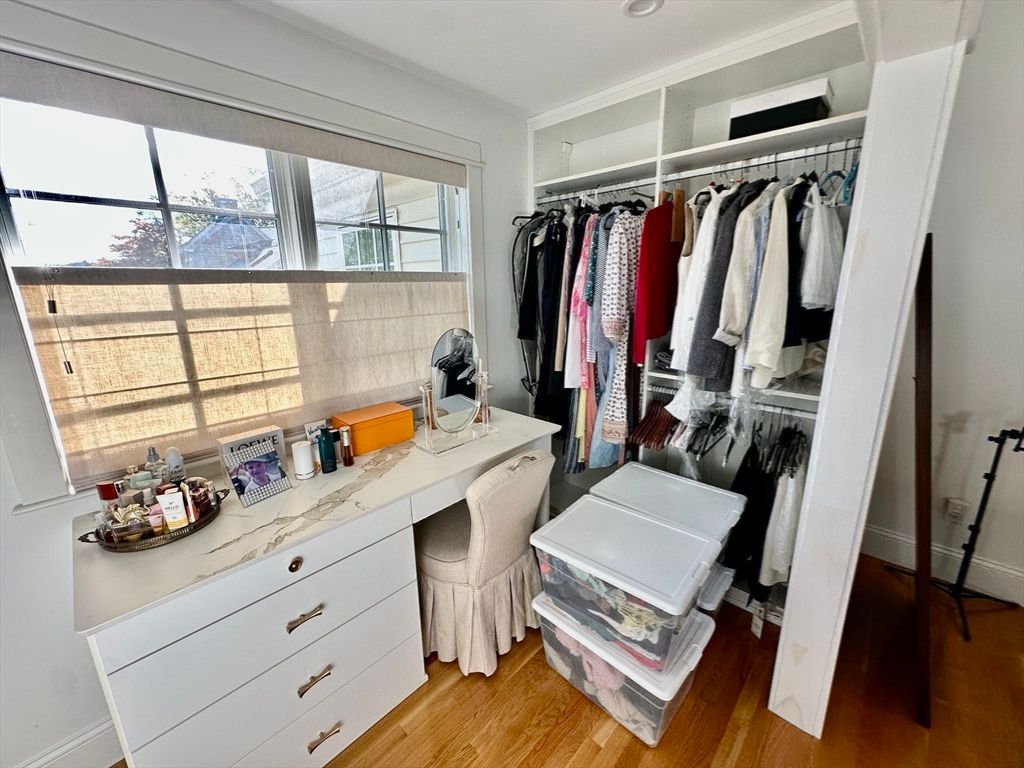 Interior, Recessed Lighting, Walk-in Closets, Wood Texture Flooring