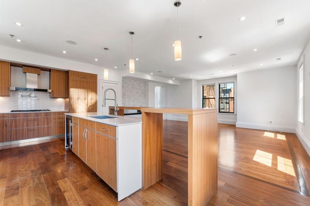 Interior, Kitchen, Pendant Lights, Recessed Lighting, Wood Texture Flooring