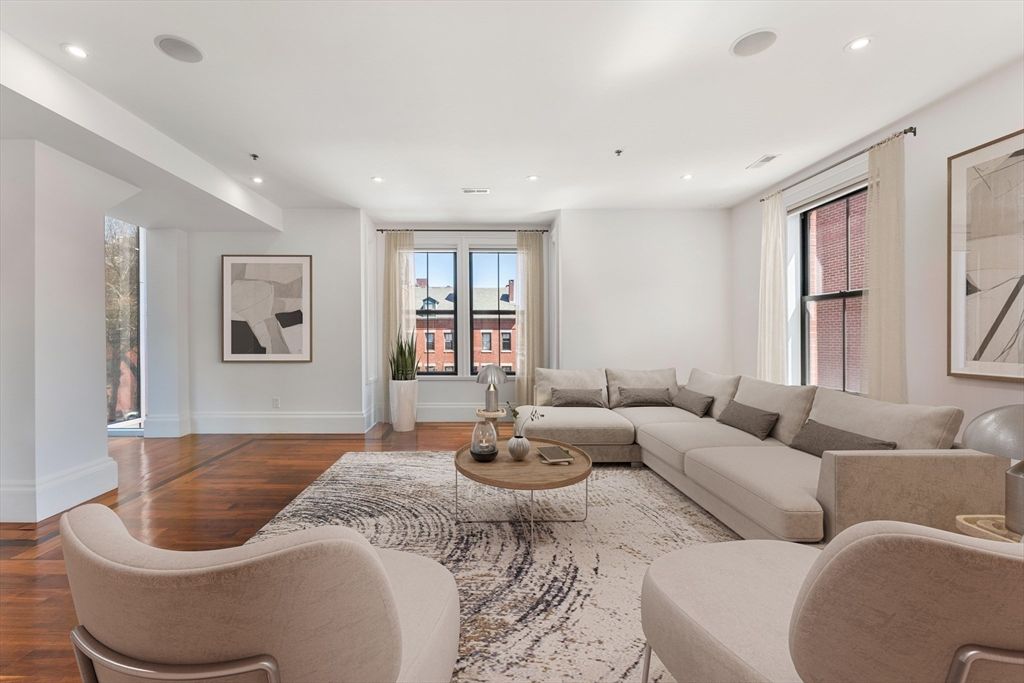 Interior, Living room, Recessed Lighting, Wood Texture Flooring