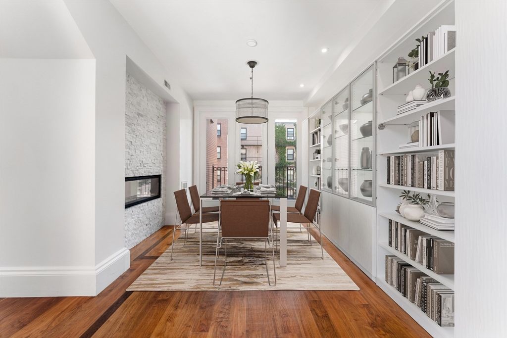 Dining room, Fireplace, Interior, Pendant Lights, Recessed Lighting, Wood Texture Flooring