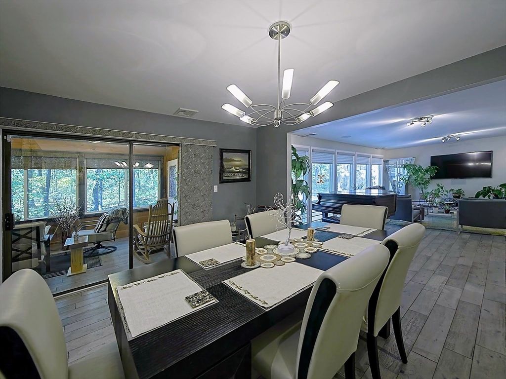 Dining room, Interior, Living room, Pendant Lights, Wood Texture Flooring