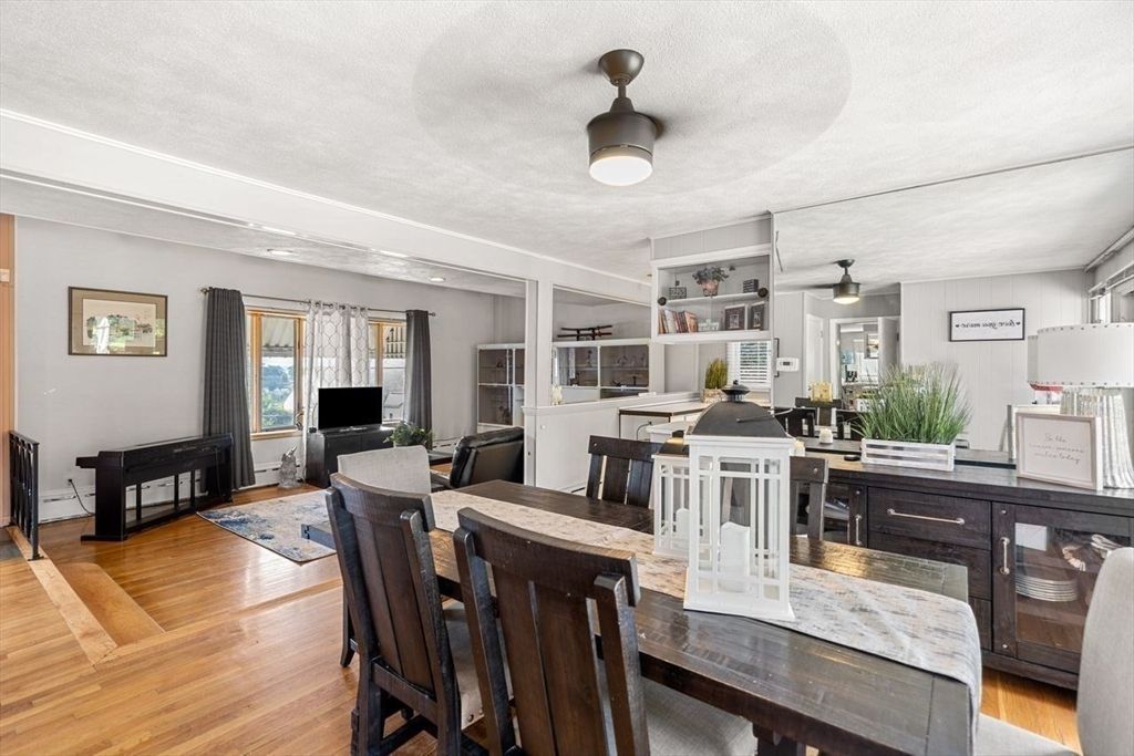 Dining room, Interior, Wood Texture Flooring