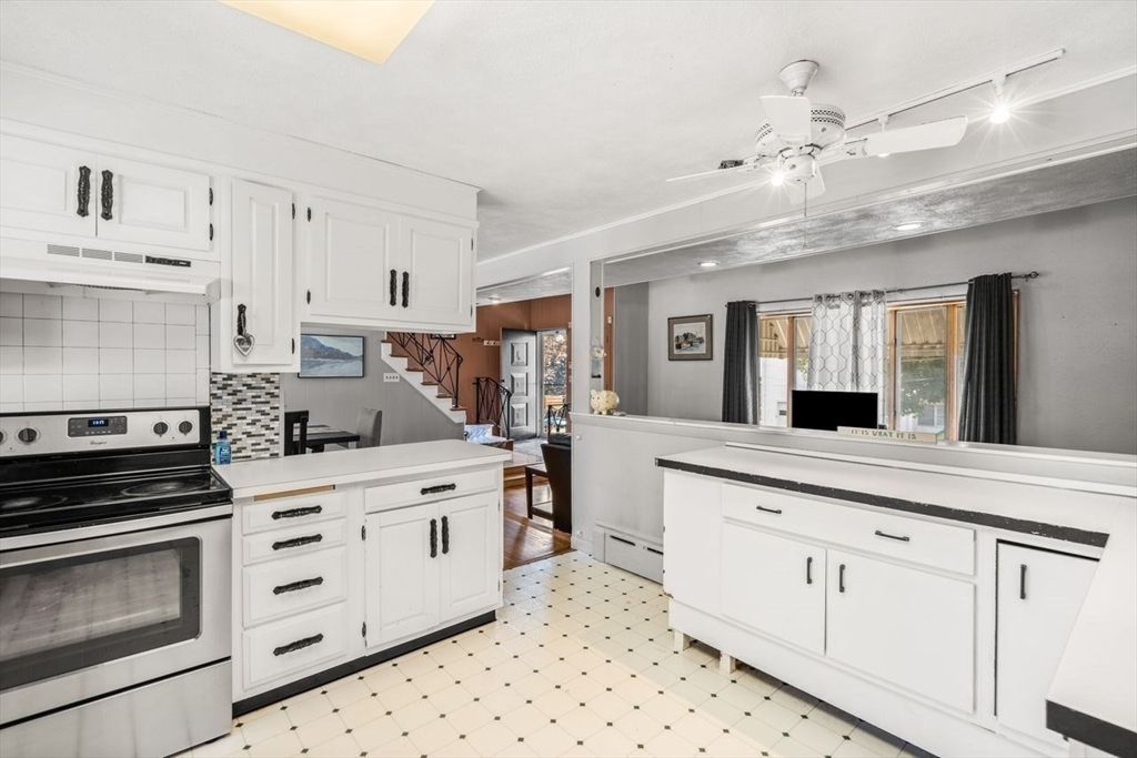 Interior, Kitchen, Recessed Lighting