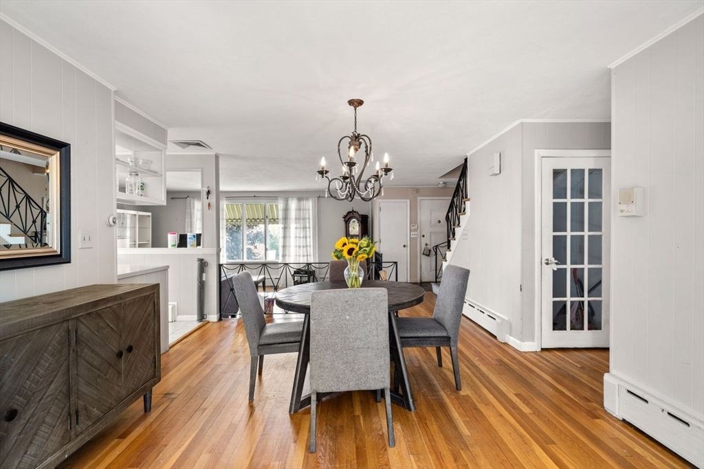 Chandelier, Dining room, Interior, Wood Texture Flooring