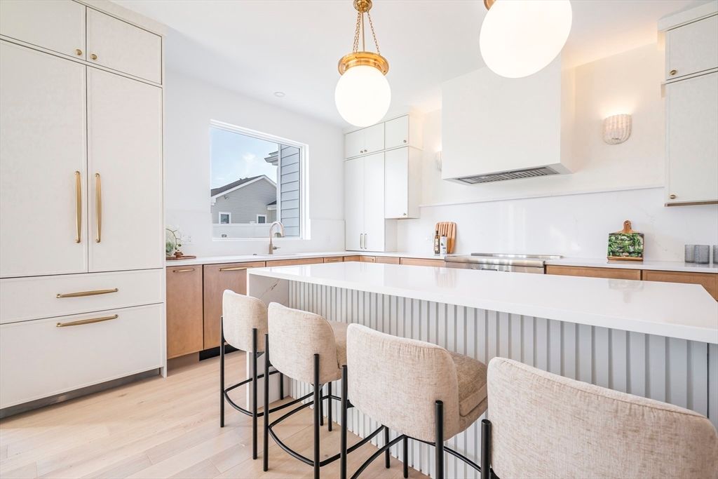 Interior, Kitchen, Pendant Lights, Wood Texture Flooring