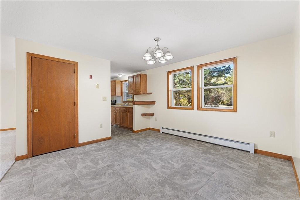 Chandelier, Interior, Kitchen