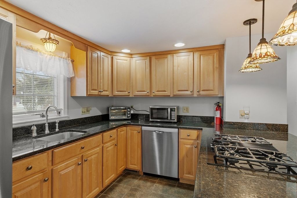 Interior, Kitchen, Pendant Lights, Recessed Lighting