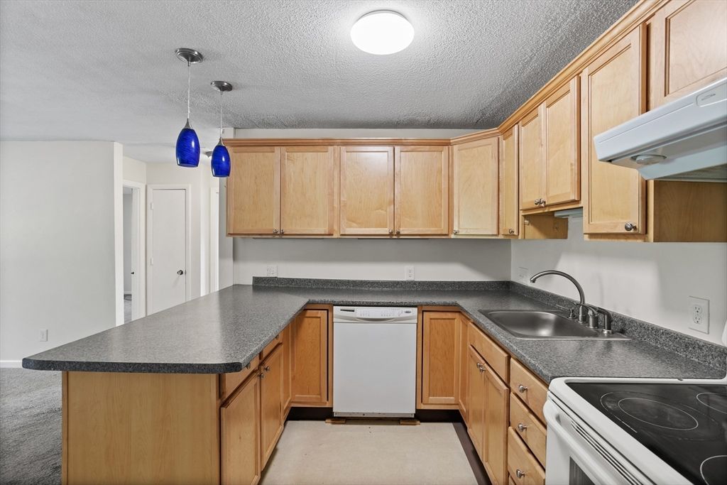 Interior, Kitchen, Pendant Lights