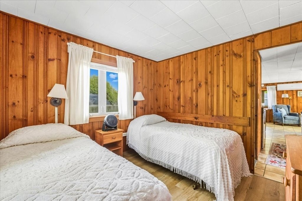 Bedroom, Interior, Wood Texture Flooring, Wooden Walls