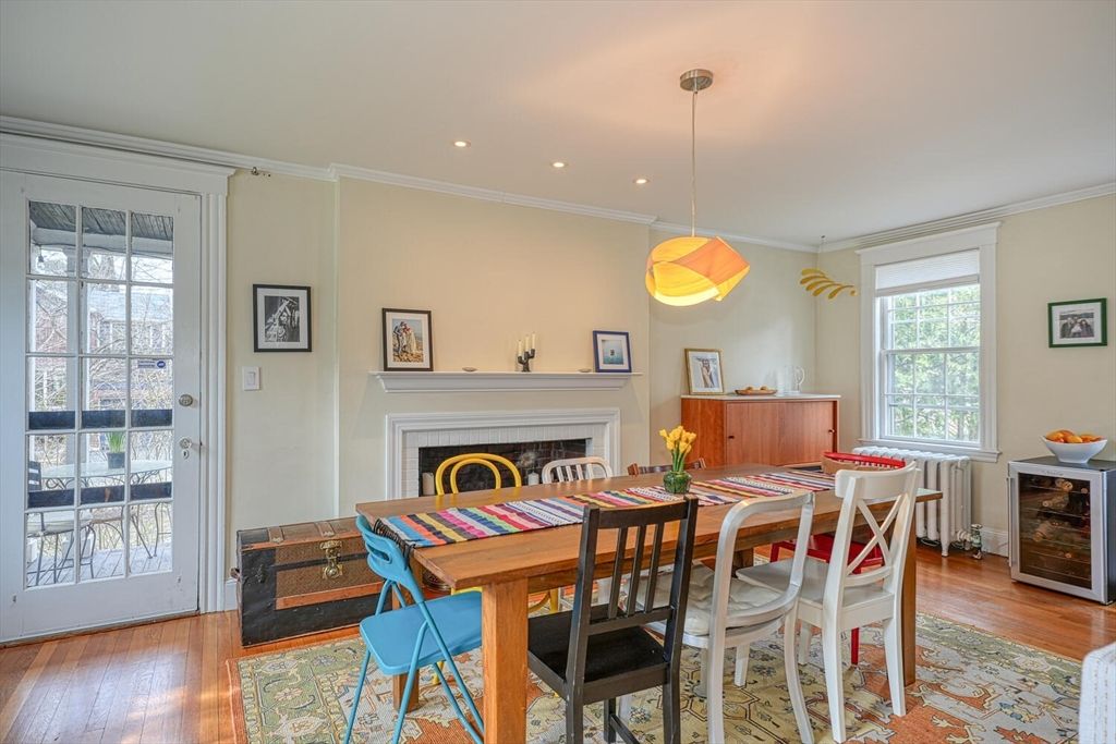 Dining room, Fireplace, Interior, Pendant Lights, Recessed Lighting, Wood Texture Flooring