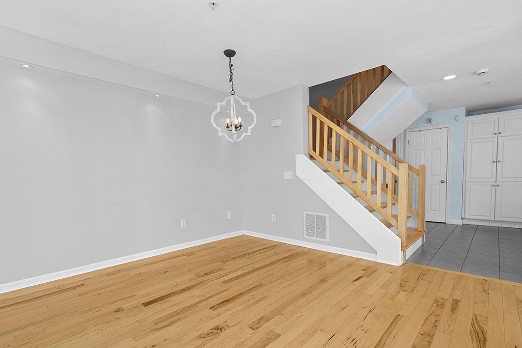 Empty room, Interior, Pendant Lights, Recessed Lighting, Wood Texture Flooring