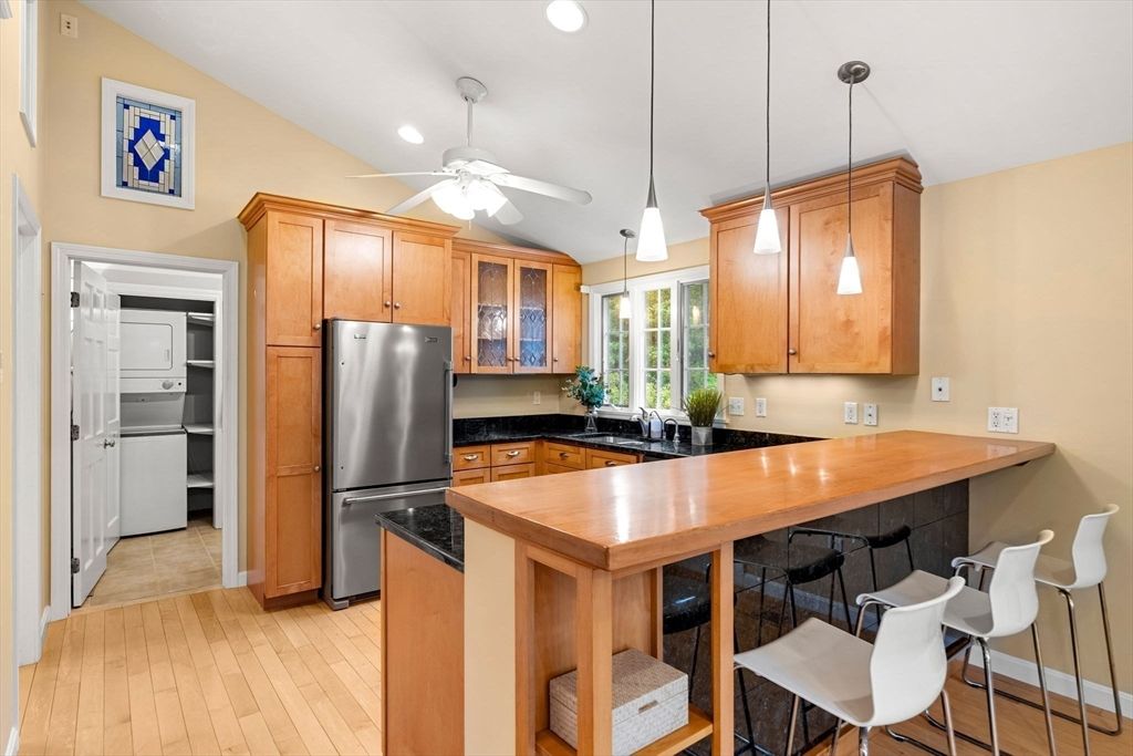 Interior, Kitchen, Pendant Lights, Recessed Lighting, Wood Texture Flooring