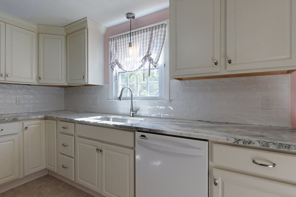 Interior, Kitchen, Pendant Lights