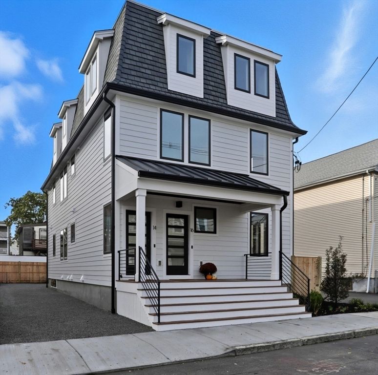 Exterior, Facade, Queen Anne Victorian