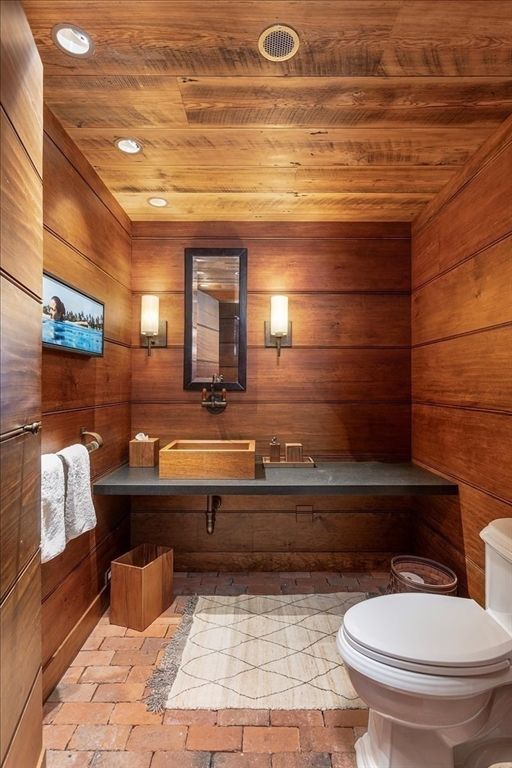 Bathroom, Interior, Recessed Lighting, Wooden Ceilings, Wooden Walls
