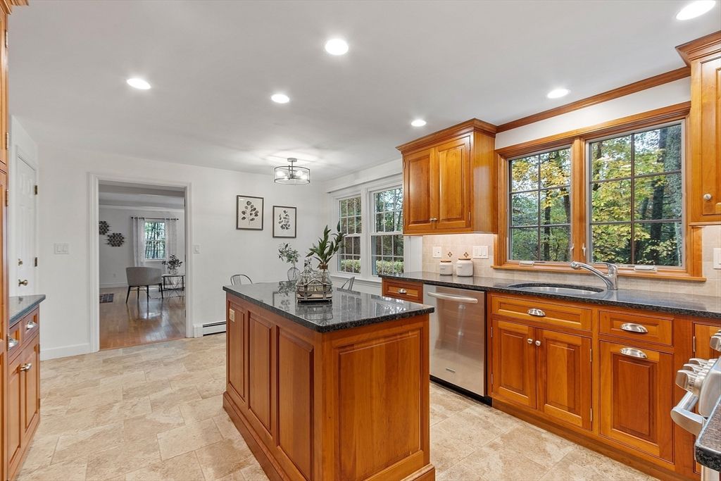 Dining room, Interior, Kitchen, Recessed Lighting