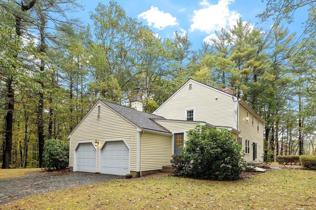 Backyard, Detached Garage, Exterior