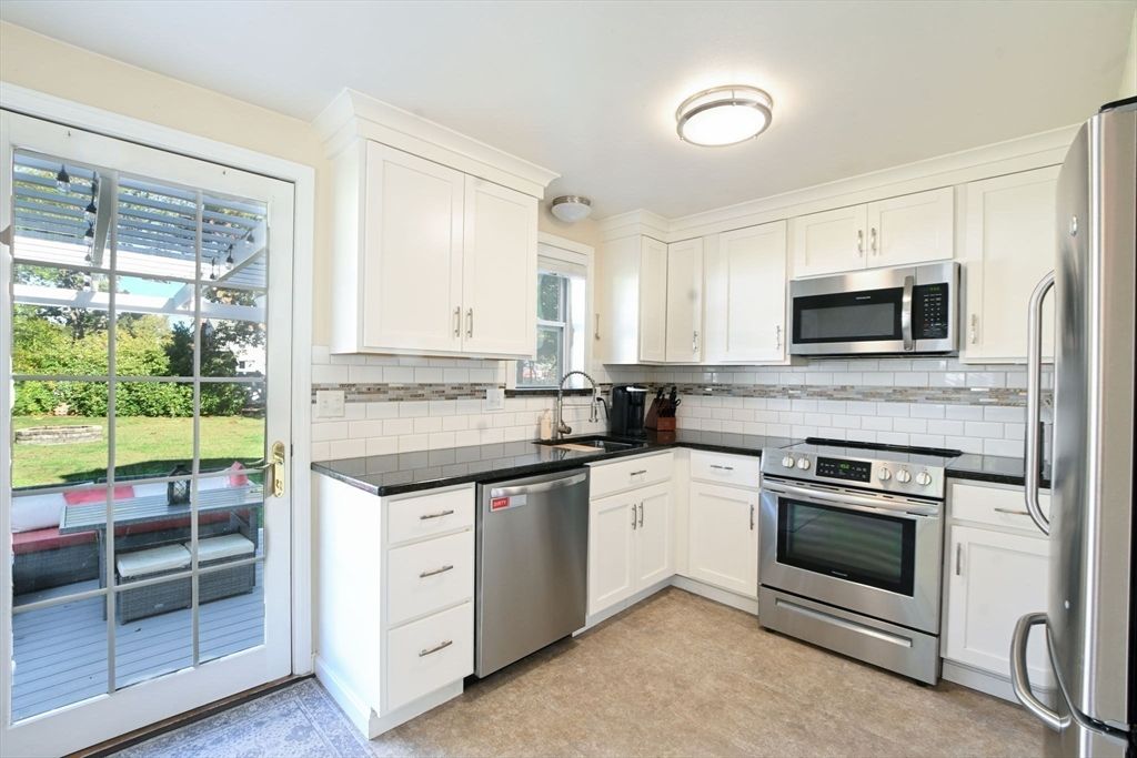 Interior, Kitchen, Stainless Steel Appliances