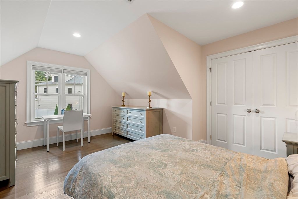 Bedroom, Home Office, Interior, Recessed Lighting, Wood Texture Flooring