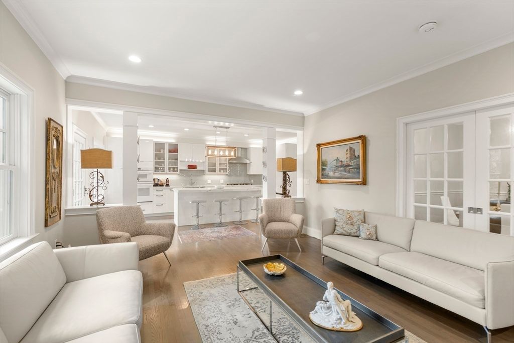 Interior, Kitchen, Living room, Pendant Lights, Recessed Lighting, Wood Texture Flooring