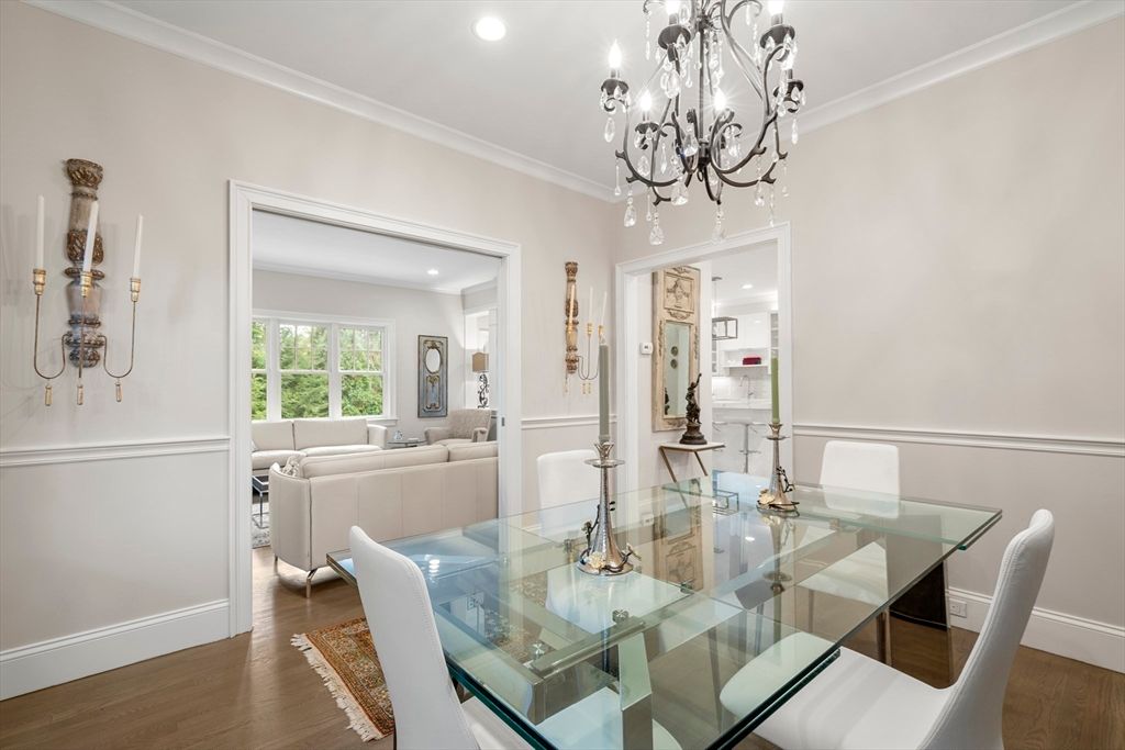 Chandelier, Dining room, Interior, Living room, Recessed Lighting, Wood Texture Flooring