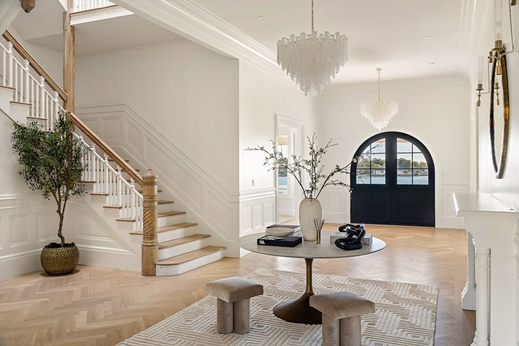 Chandelier, Interior, Recessed Lighting, Wood Texture Flooring