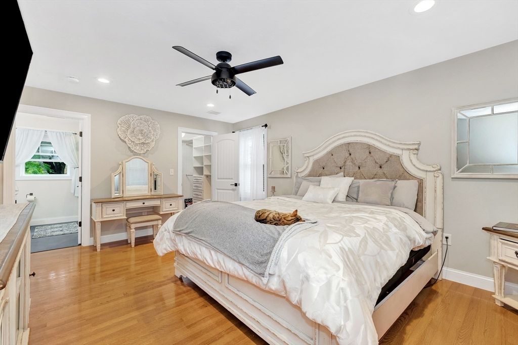 Bedroom, Interior, Recessed Lighting, Wood Texture Flooring