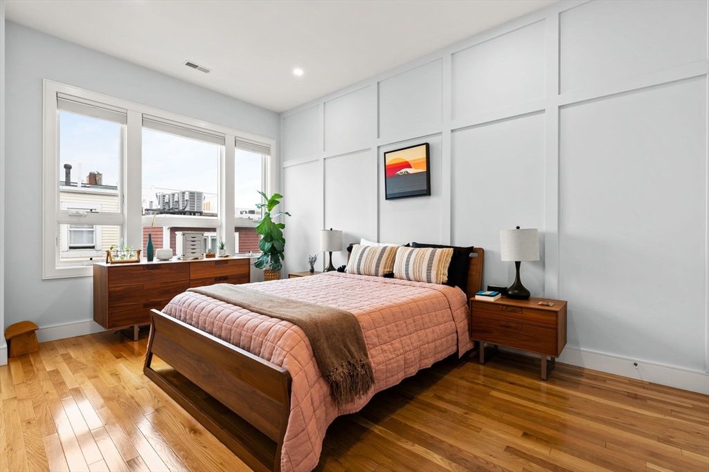 Bedroom, Interior, Recessed Lighting, Wood Texture Flooring