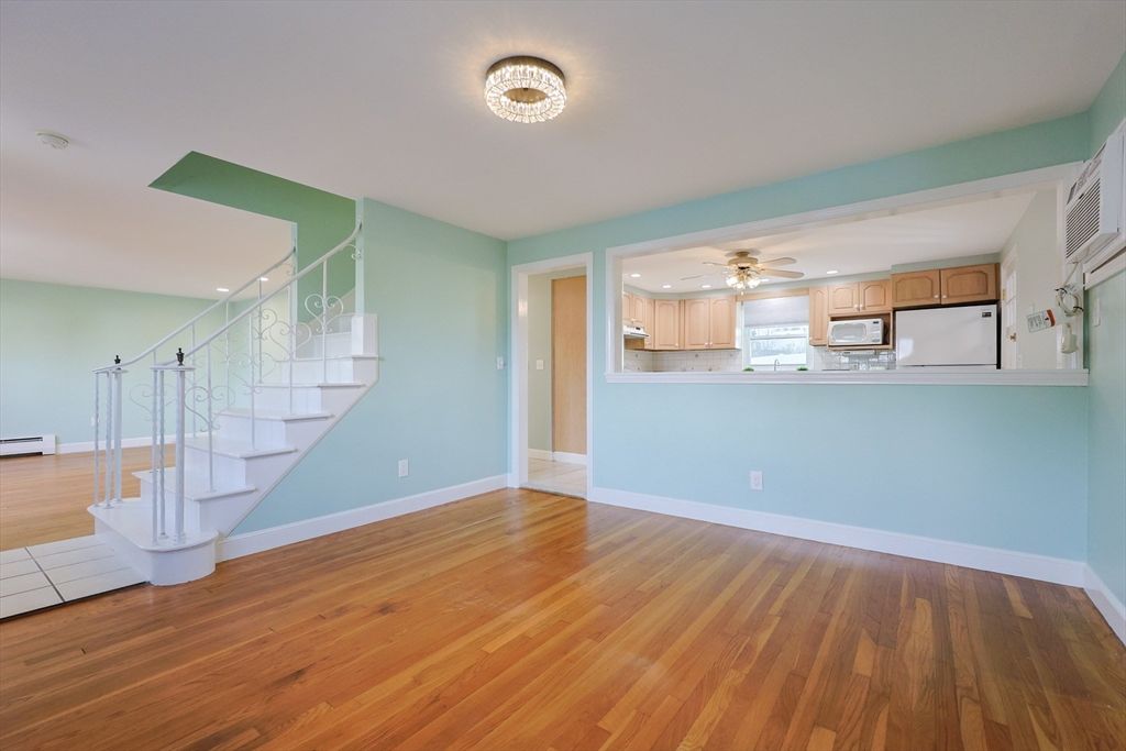 Empty room, Interior, Kitchen, Recessed Lighting, Wood Texture Flooring