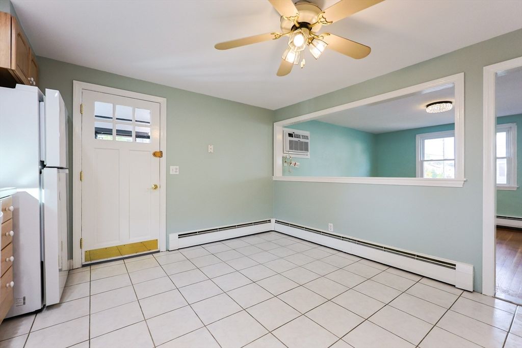 Empty room, Interior, Kitchen, Wood Texture Flooring