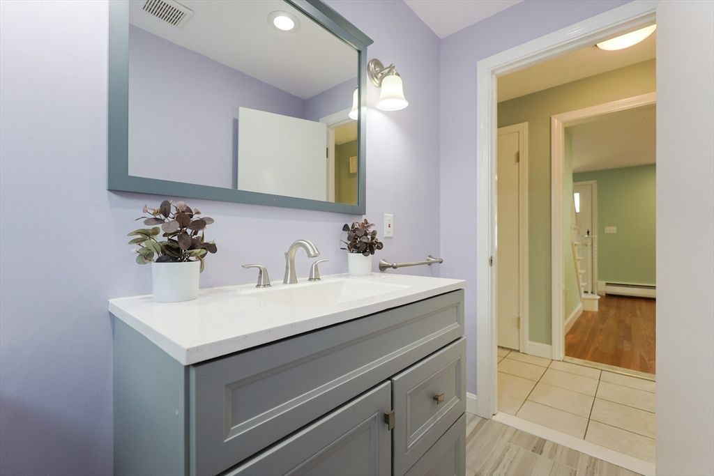 Bathroom, Interior, Recessed Lighting, Wood Texture Flooring