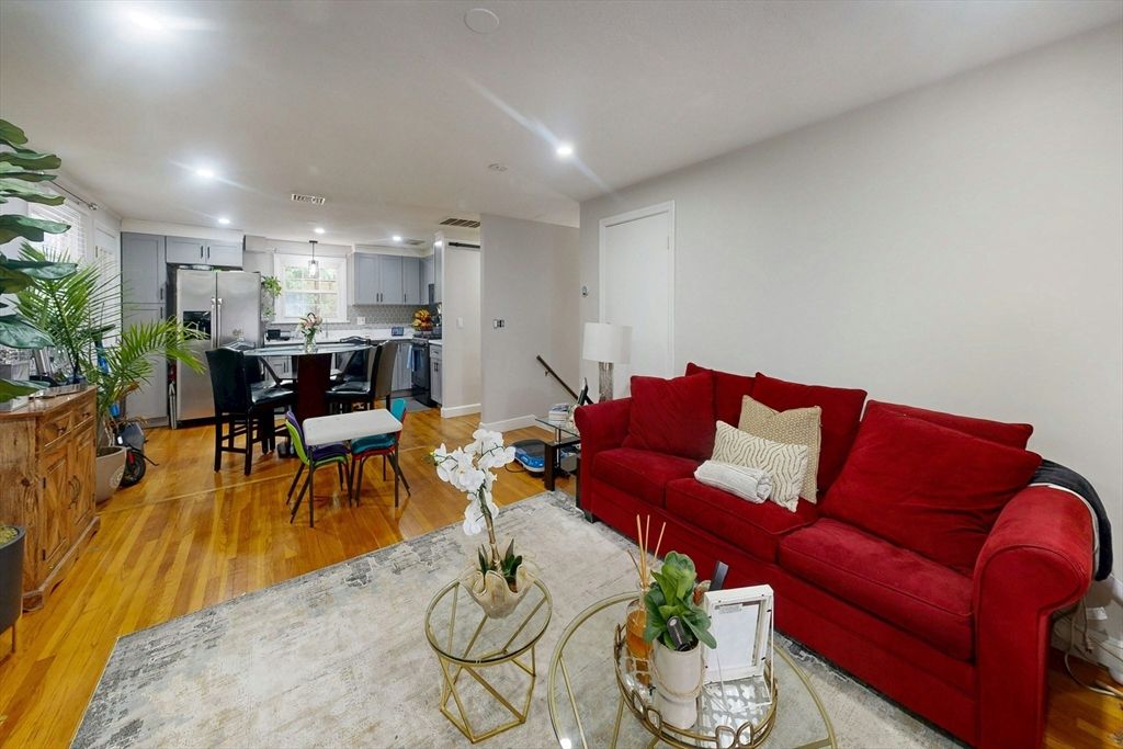 Dining room, Interior, Kitchen, Living room, Pendant Lights, Recessed Lighting, Stainless Steel Appliances, Wood Texture Flooring
