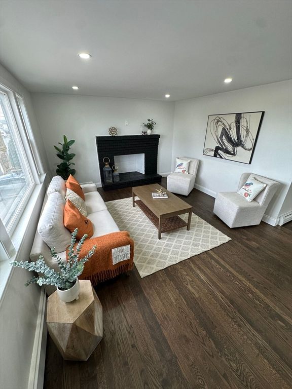 Interior, Living room, Recessed Lighting, Wood Texture Flooring