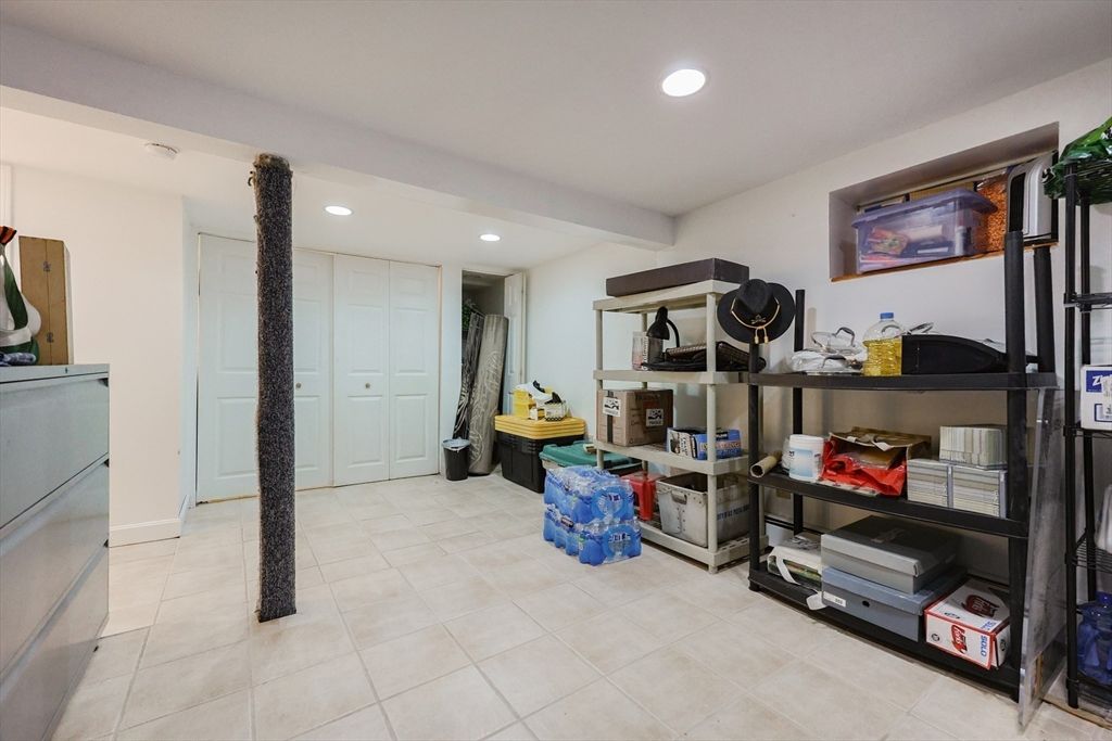 Interior, Recessed Lighting
