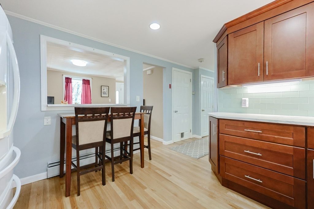 Dining room, Interior, Recessed Lighting, Wood Texture Flooring
