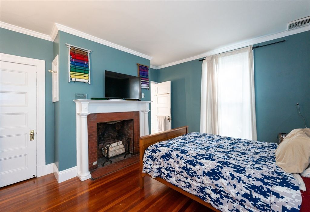 Bedroom, Fireplace, Interior, Wood Texture Flooring