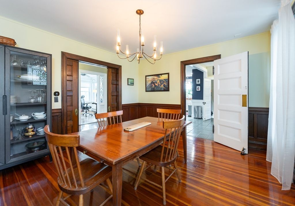 Chandelier, Dining room, Interior, Wood Texture Flooring
