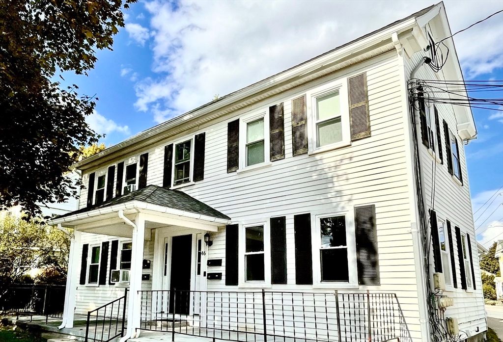 Exterior, Facade, Georgian
