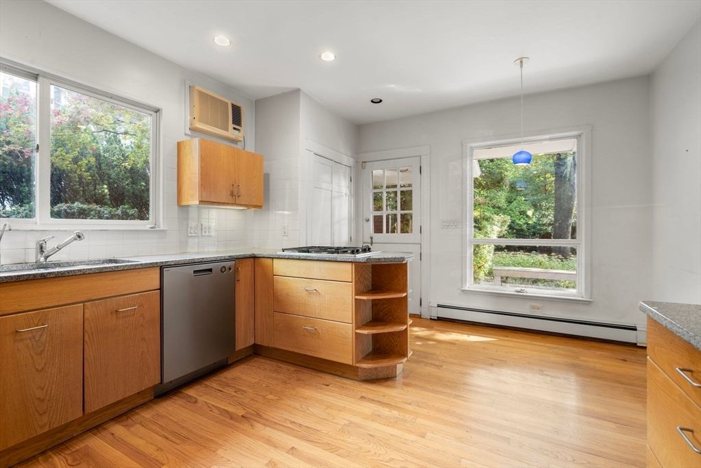 Interior, Kitchen, Pendant Lights, Recessed Lighting, Wood Texture Flooring