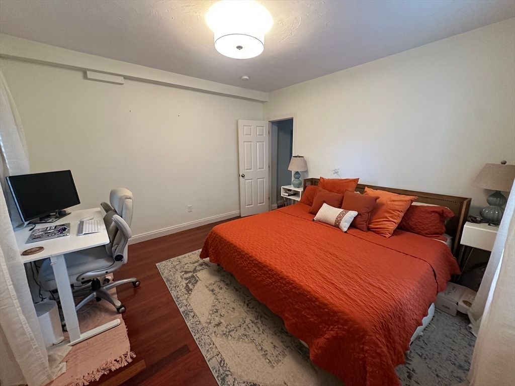 Bedroom, Home Office, Interior, Wood Texture Flooring